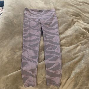 Reebok Les Mills leggings size medium brand new took tags off but never worn.